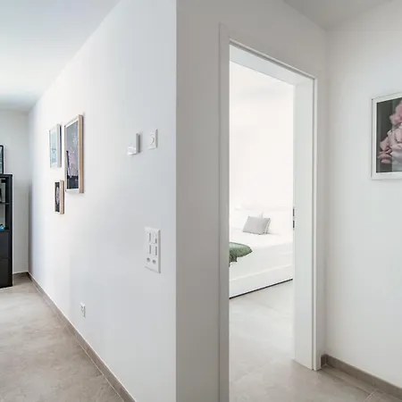 Apartment 2 *